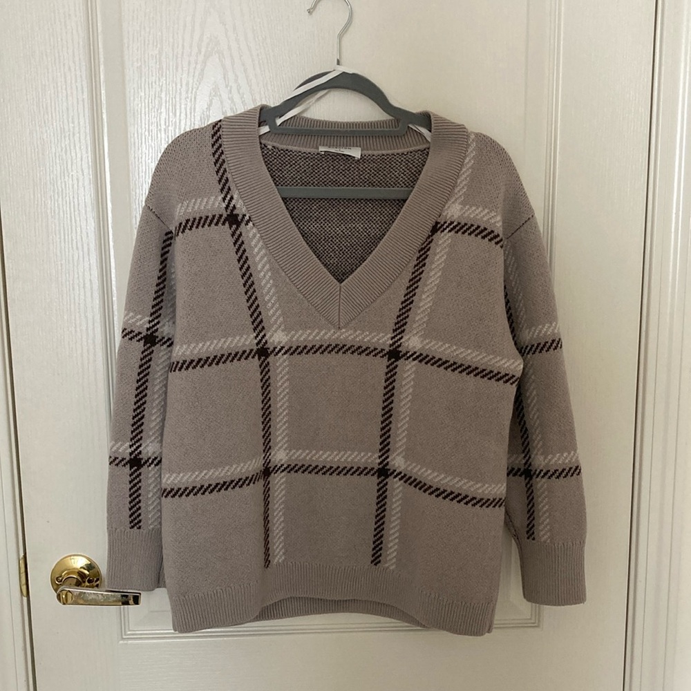 Aritzia Plaid V-Neck Sweater in Taupe and Brown